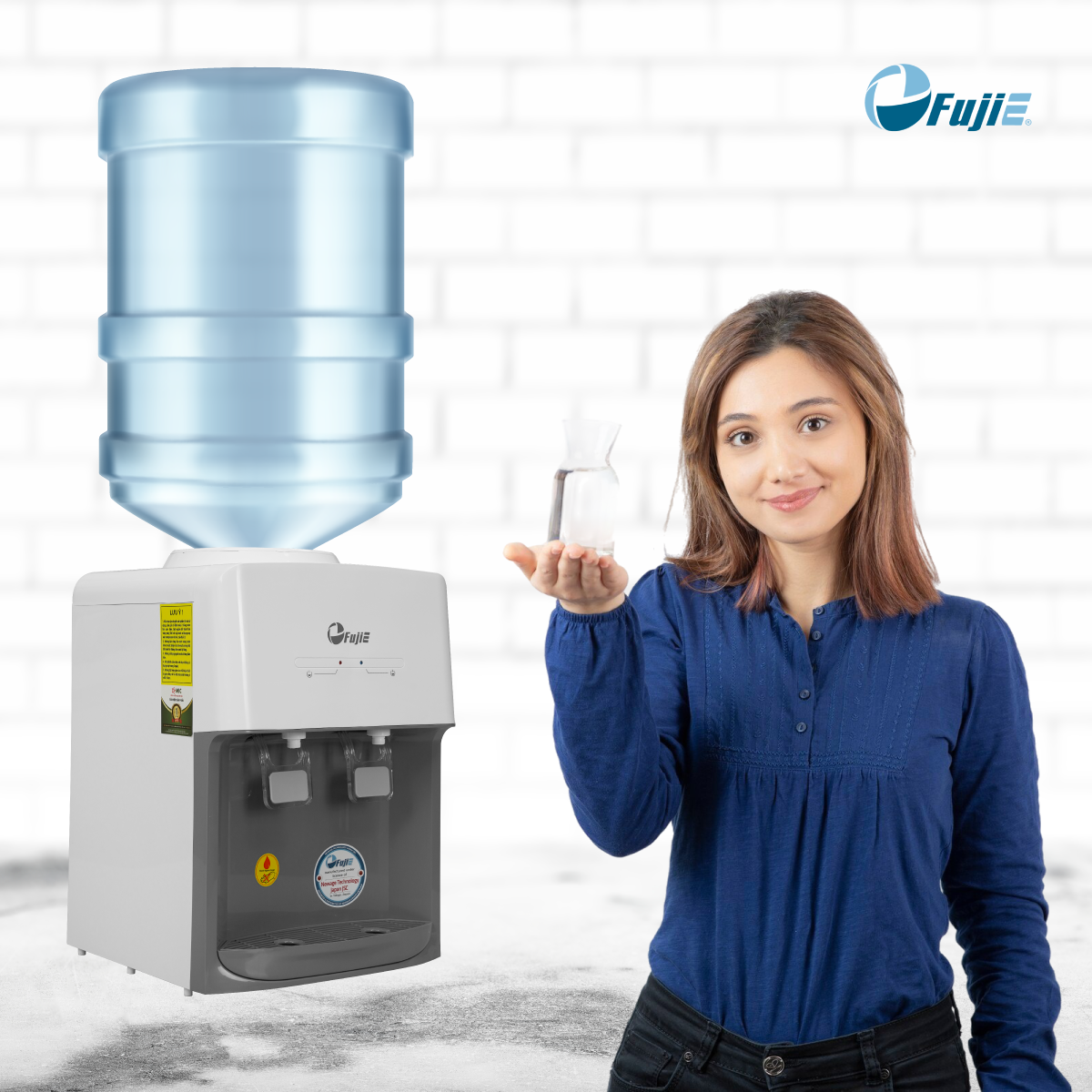 cây nước nóng lạnh mini để bàn Fujie WD579E